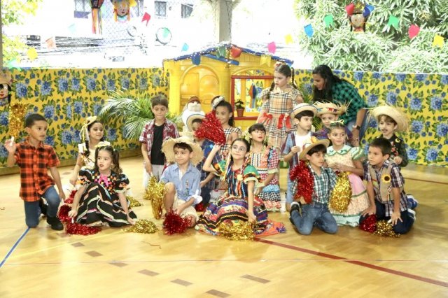 Foto de São João - turmas do Ensino Fundamental