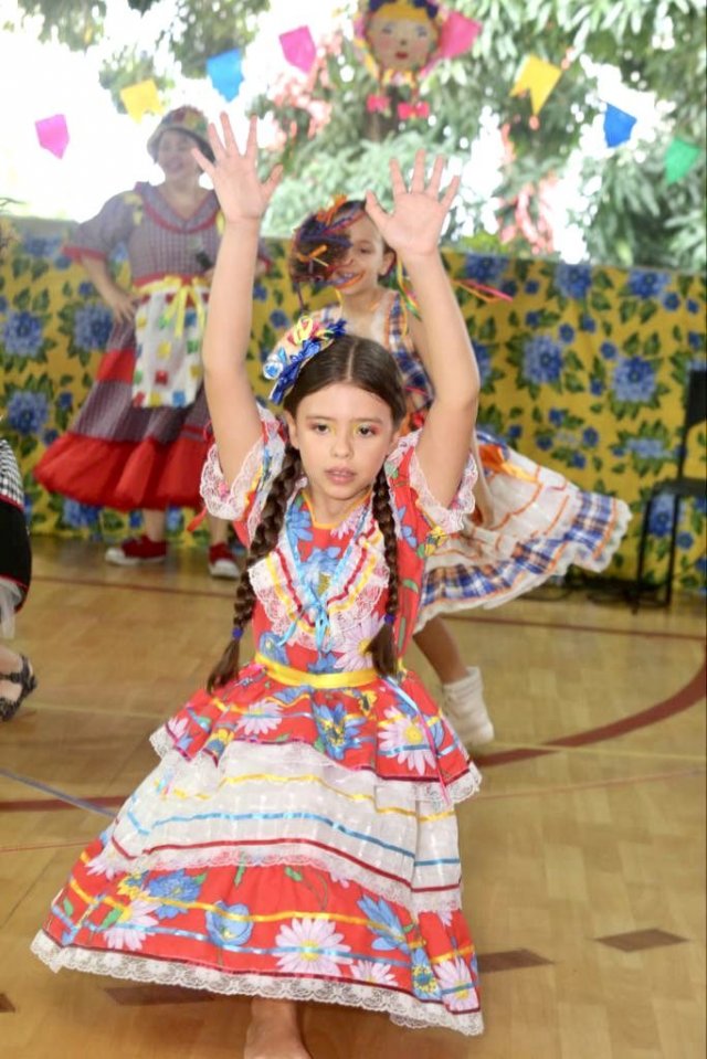 Foto de São João - turmas do Ensino Fundamental